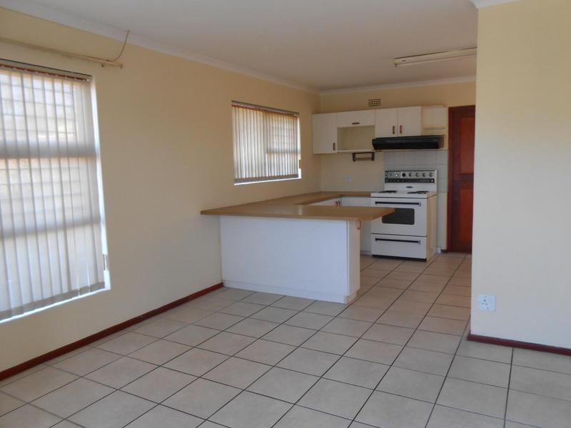 To Let 3 Bedroom Property for Rent in Joubert Park Western Cape